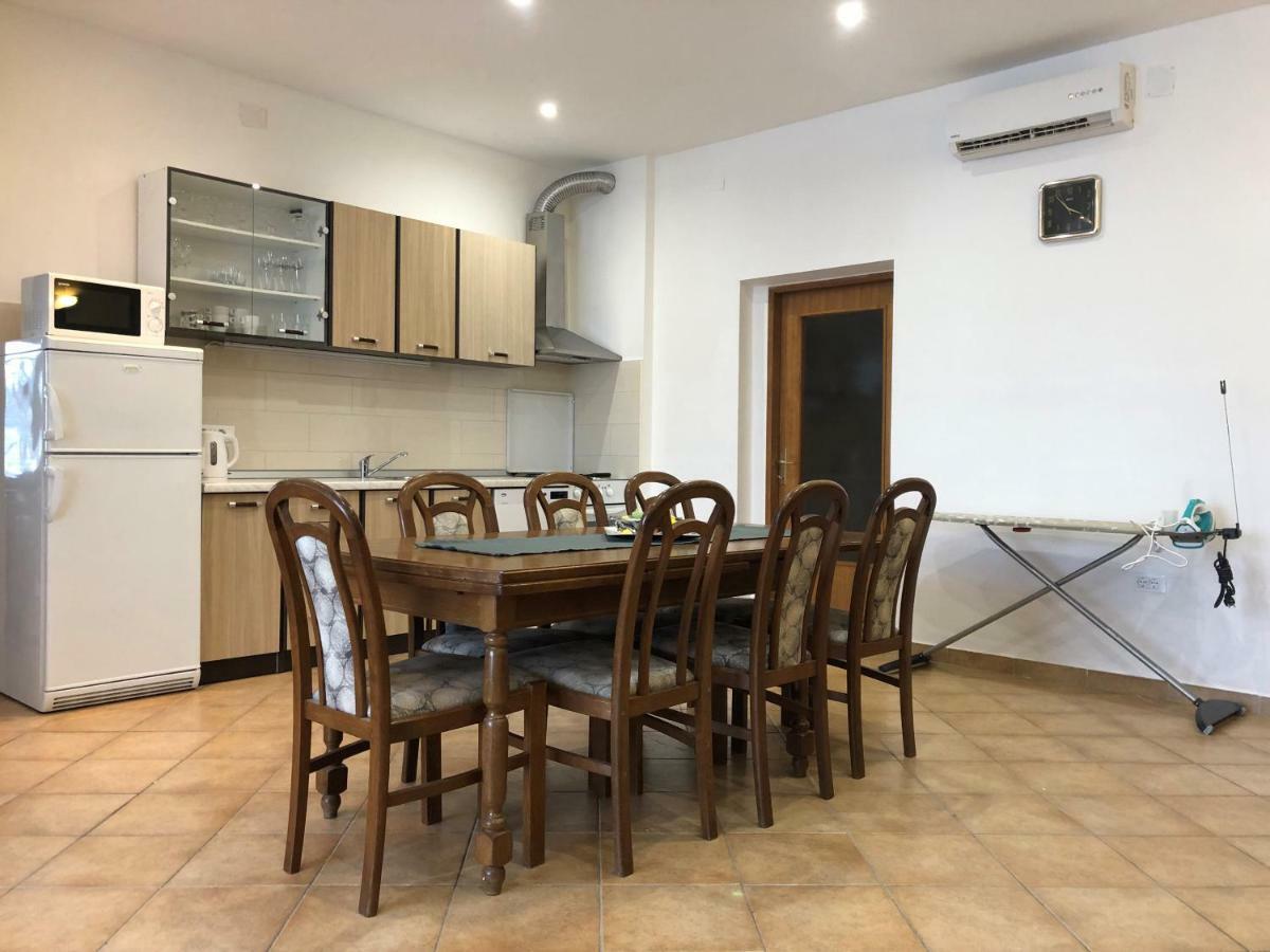 Apartmani I Sobe Ivancic1 Novi Vinodolski Extérieur photo